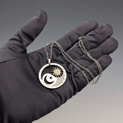 ヴィンテージ 純銀製ペンダント 月と太陽デザイン 13.5g ネックレス付き